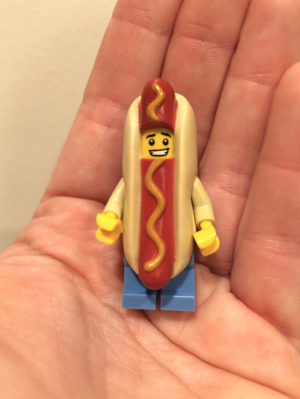 hotdog_minifig.jpg
