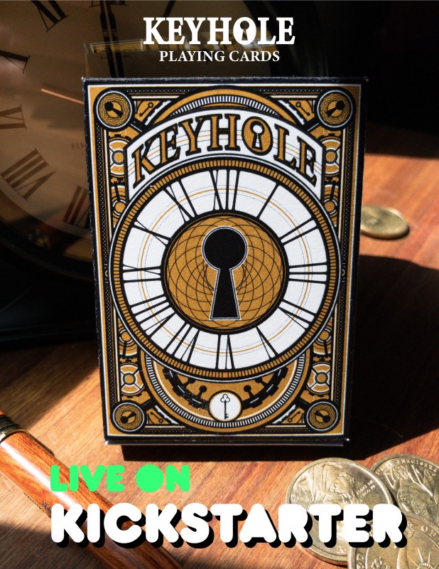 Keyhole Tuck Case